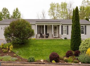 8025 Hillside Dr, Middletown, VA 22645