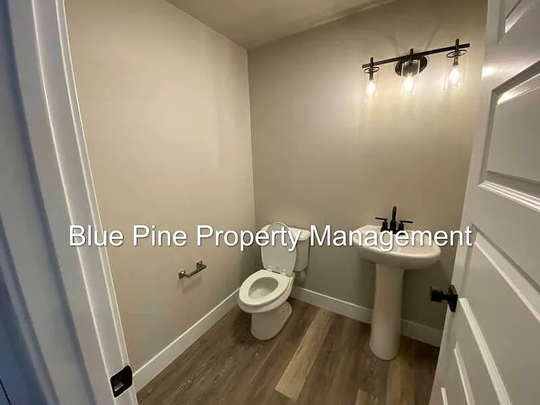 2890 Sunburst Dr — Photo 7