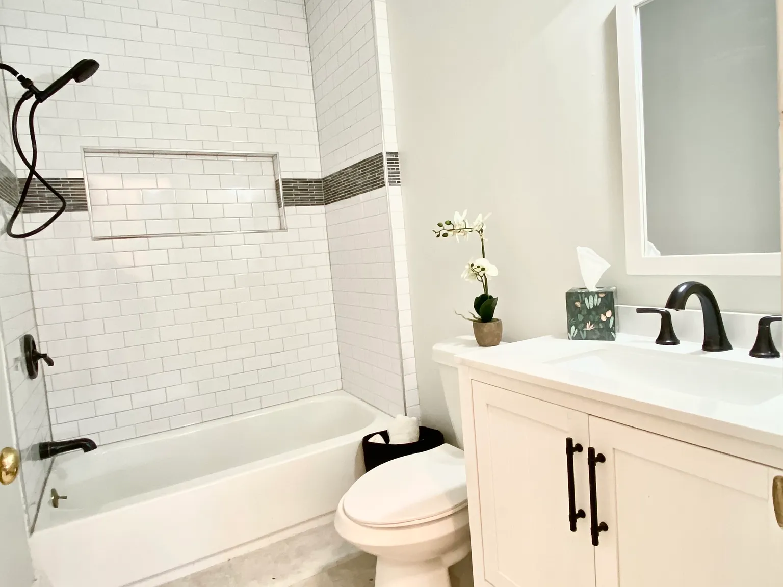 1 bed, 1250 sqft, $850 — Photo 2