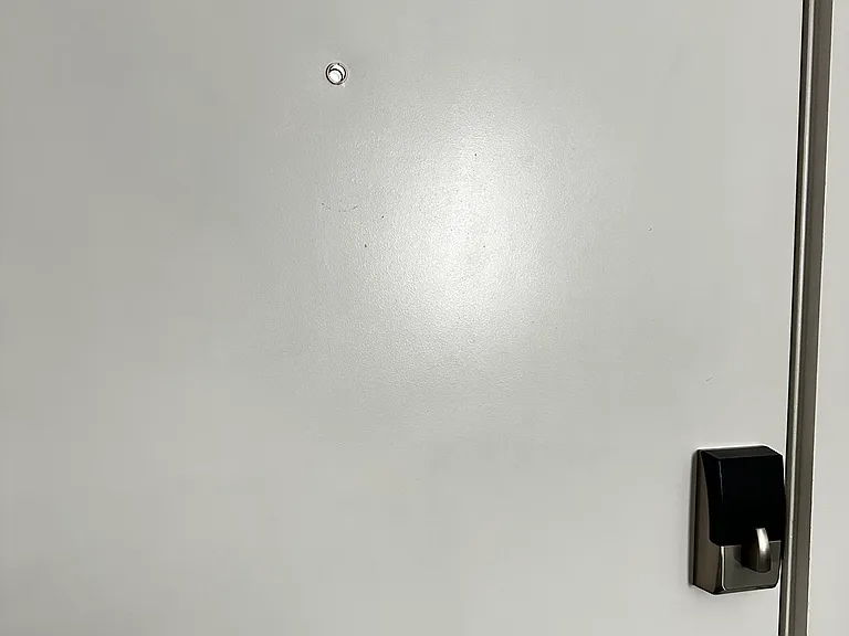 -Deadbolt lock
-Door peephole viewer