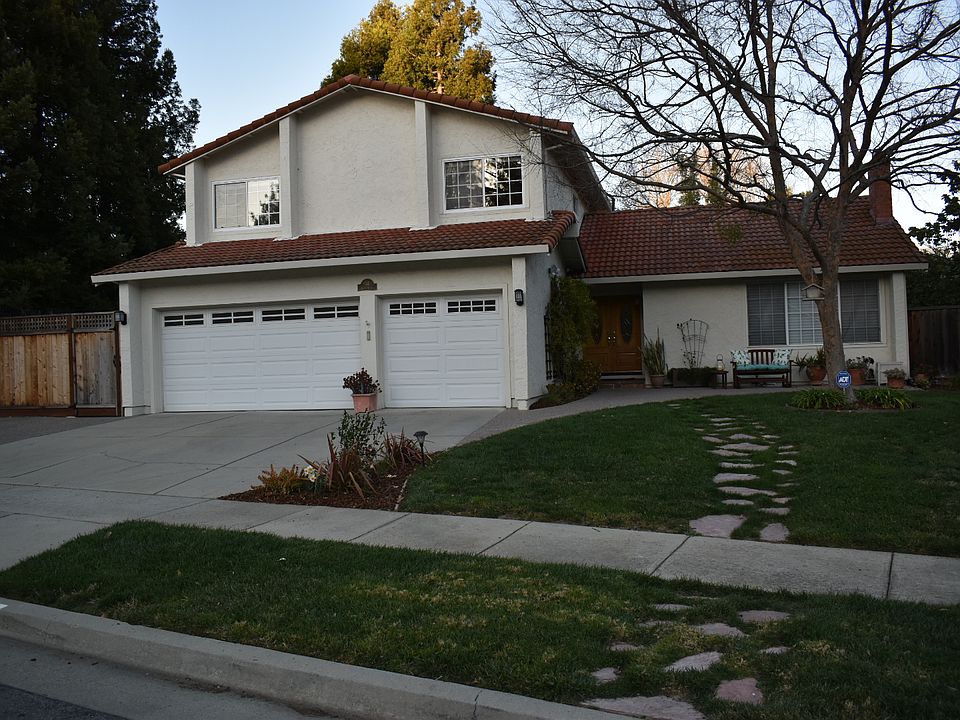 1st image of 1341 Cerro Verde