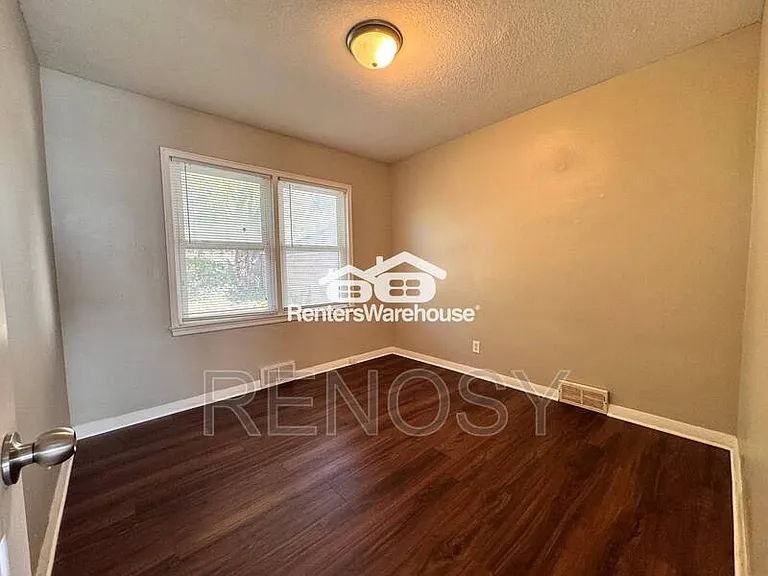 709 Bell Ave — Photo 9