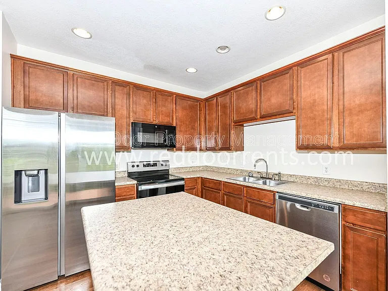 13340 Golden Gate Dr E — Photo 5