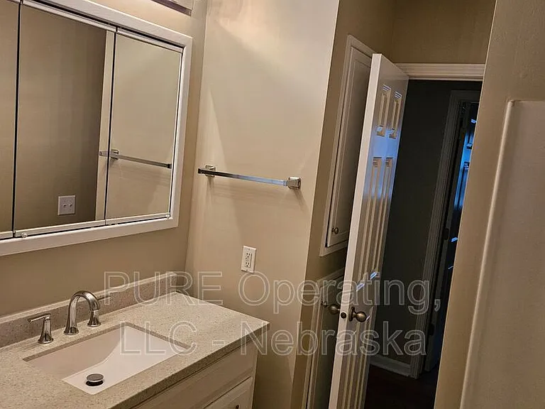 3341 S 89th St — Photo 28