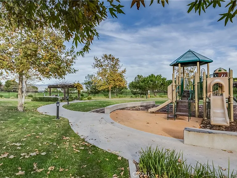 11 Golf Dr — Photo 53