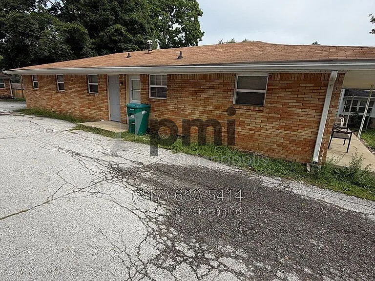 228 S Green St #B — Photo 22