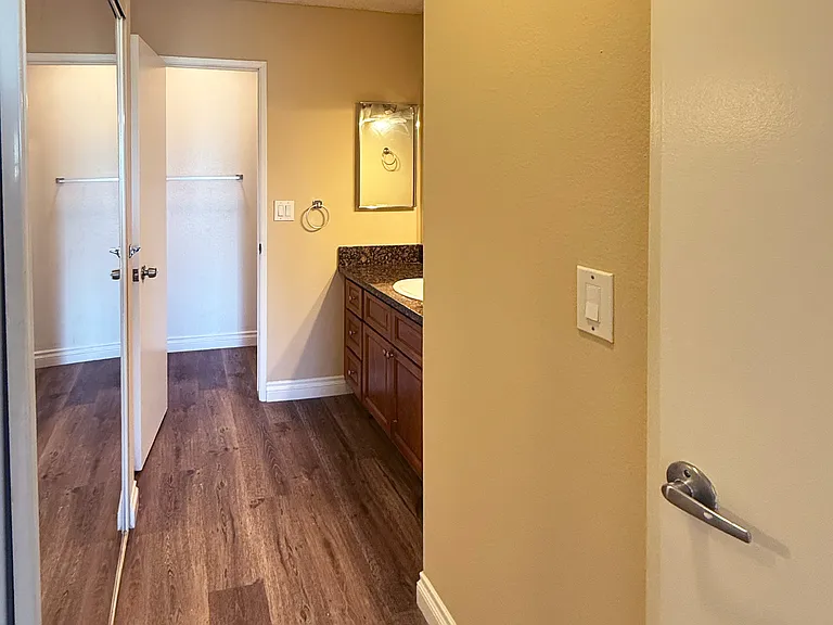 South Pasadena Heights — Photo 38