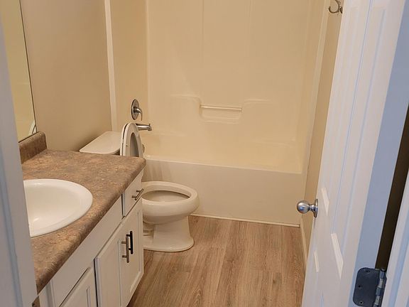 5th image of 73 Misty Forest Dr