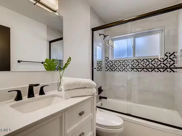 8115 E Edgemont Ave — Photo 19