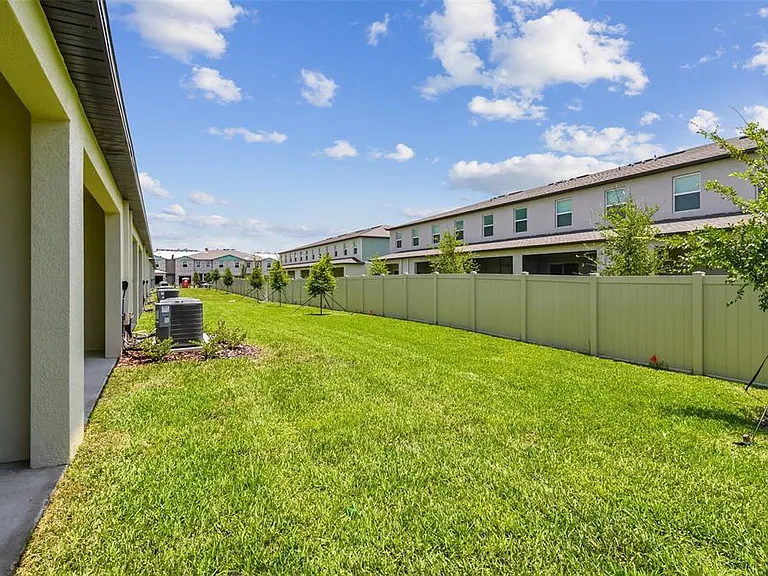 2665 Buttercup Lucine Ln — Photo 45