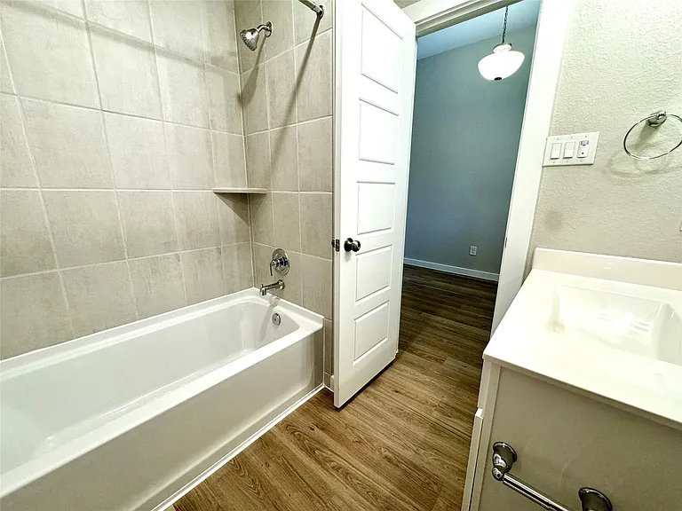 8615 Jetty Glen Dr — Photo 8