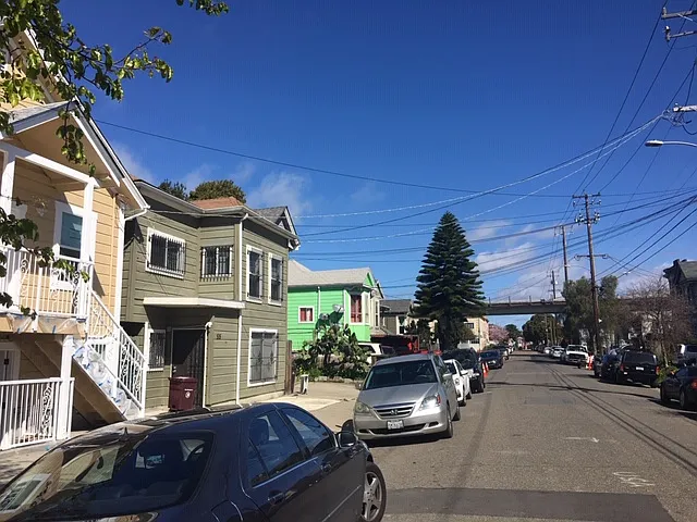 513 Henry St — Photo 9