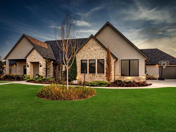 12422 SW Oaklynn Dr, Lawton, OK 73505