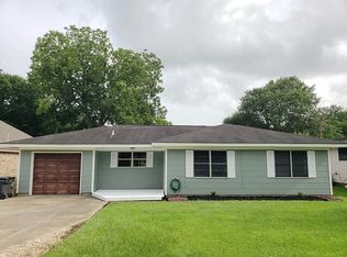 1031 Leblanc St, Orange, TX 77630