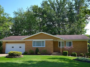 1132 Ledgeview Rd, Macedonia, OH 44056