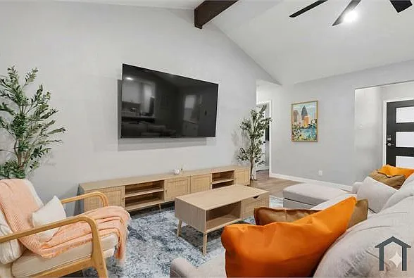 3915 Hillside Dr — Photo 23