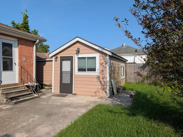 2200 Lloyds Ave #A, Chalmette, LA 70043
