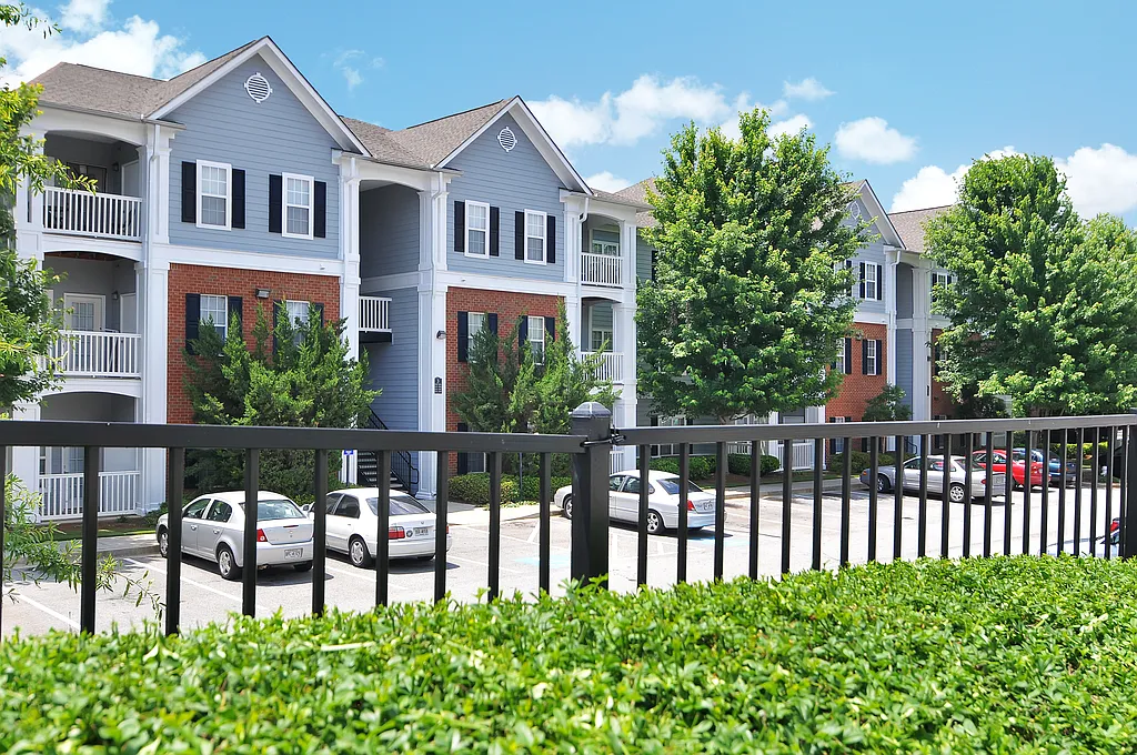 The Reserve at Ivy Creek Apartment Homes — Photo 4