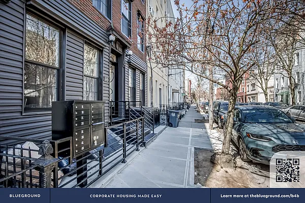 Rented by The Blueground | media 19