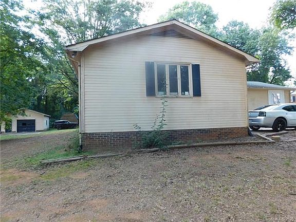 3rd image of 4004 Englewood St