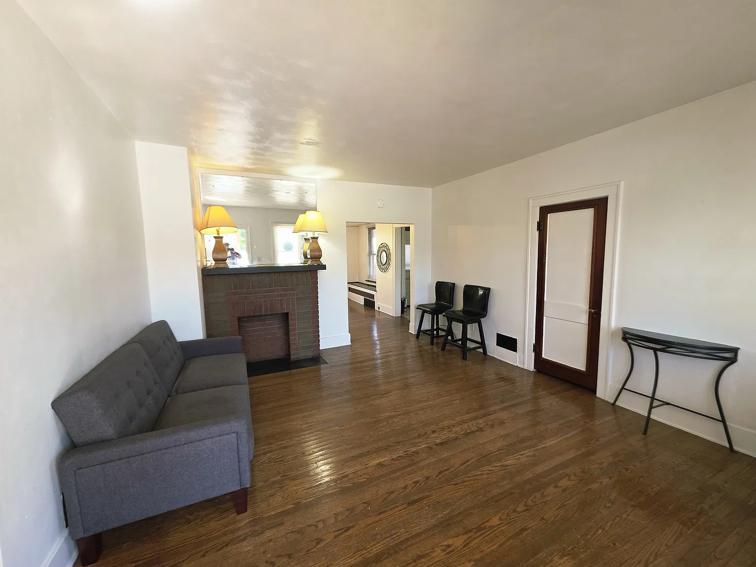 2 bed, 1050 sqft, $795 — Photo 1