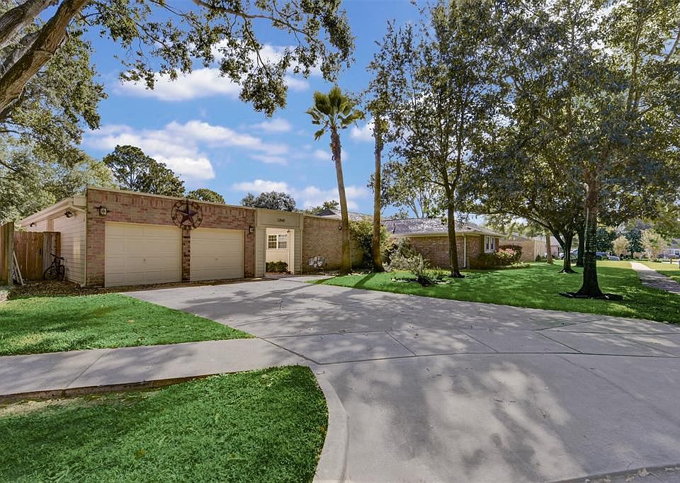 1st image of 12848 Westleigh Dr