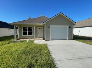 1611 Hill Valley Dr, Manhattan, KS 66502