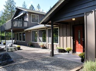 150 Donet Ln, Merlin, OR 97532