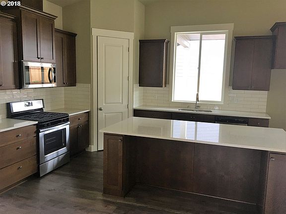 3rd image of 10703 NE 108th Ct