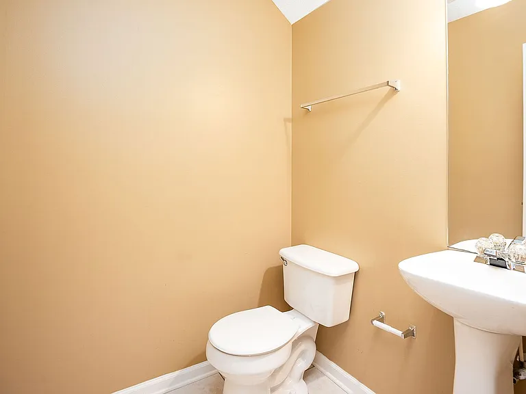 2428 E University Dr #103 — Photo 12