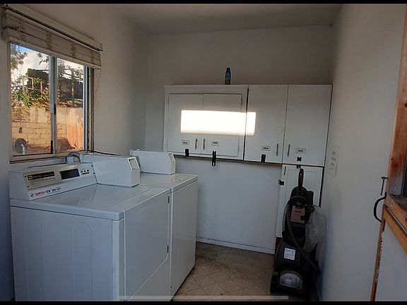 3rd image of 2439 Pierpont Blvd #2439