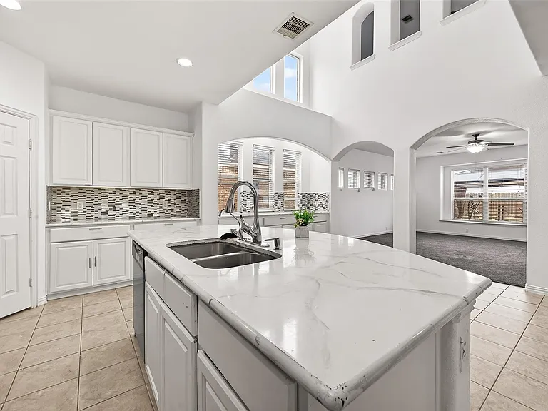 5519 Jay Thrush Dr — Photo 10