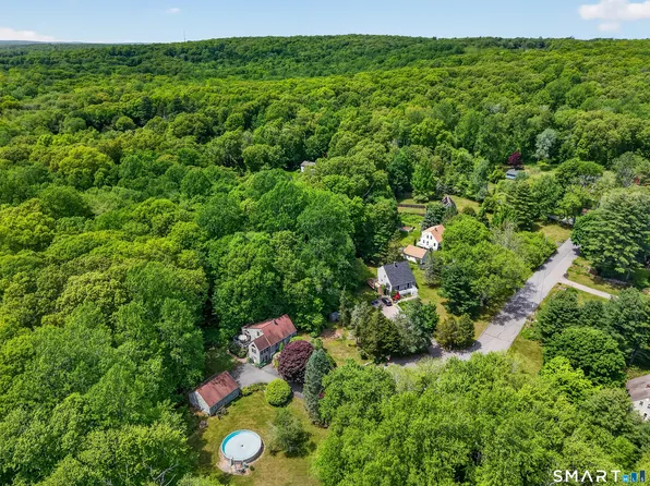 8 Lee Brook Drive, Ledyard, CT 06339