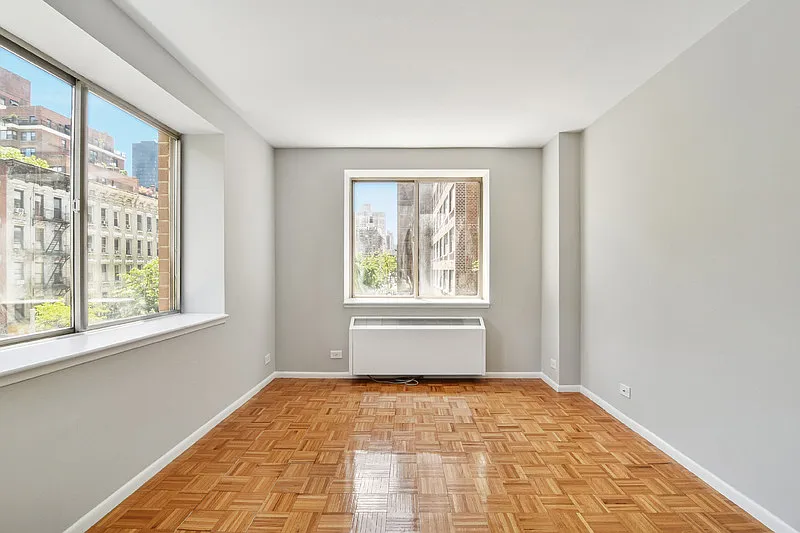 345 East 64th Street — Photo 2