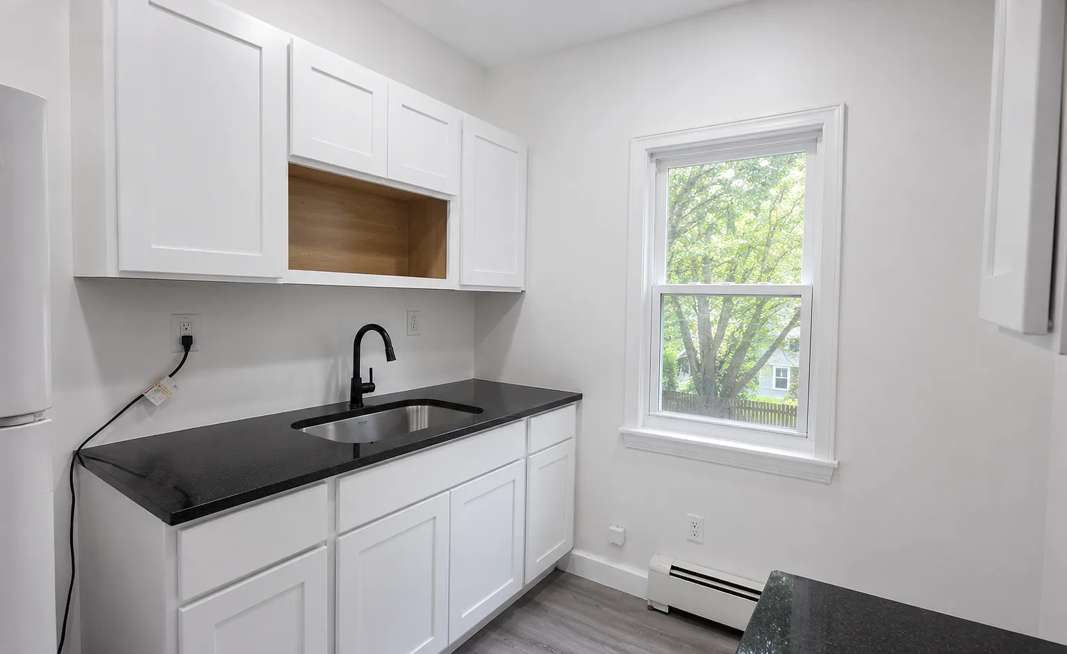 2 bed, 758 sqft, $1,675 — Photo 3