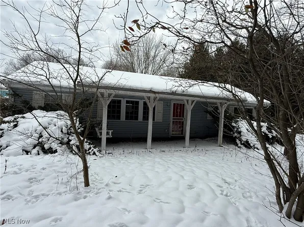 6067 Hoagland Blackstub Rd, Cortland, OH 44410