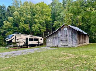 1025 Waterloo Dr, Lexington, VA 24450