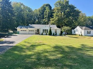 24 Shenango Rd, New Castle, PA 16105