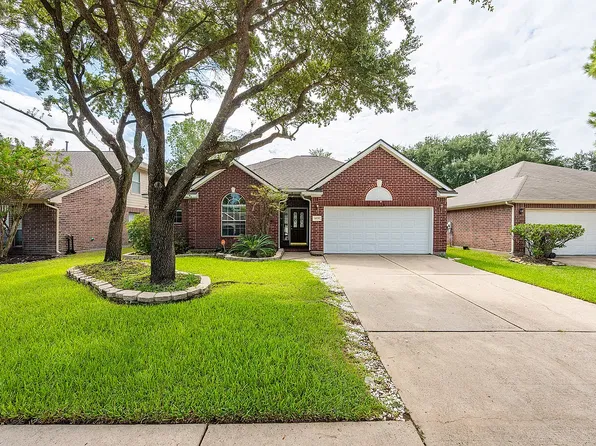 14531 Chestnut Falls Dr, Cypress, TX 77433