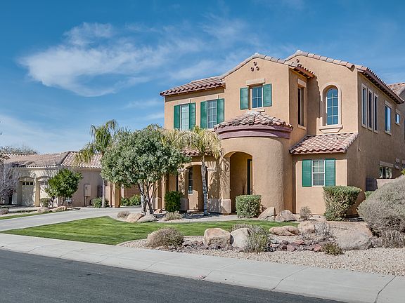 2nd image of 3136 E Turnberry Dr