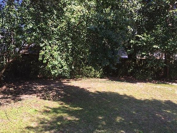 4th image of 210 Greenridge Dr