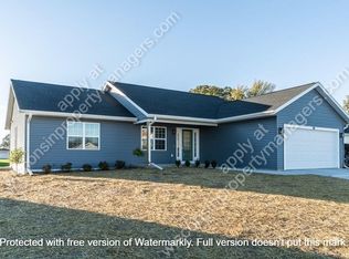 118 Cedar Ave, Delavan, WI 53115