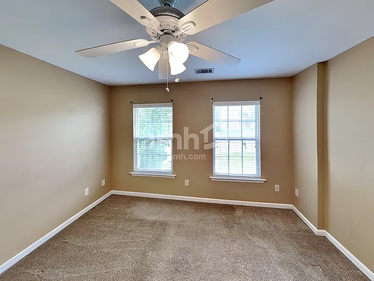 317 Stone Heath Ct — Photo 14