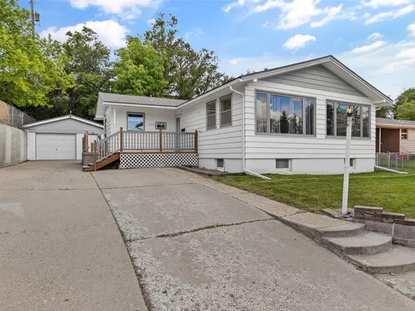 836 7th St, Havre, MT 59501