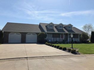 1101 Prairieview, Greenup, IL 62428