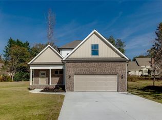 103 Ashford Ct, Easley, SC 29642