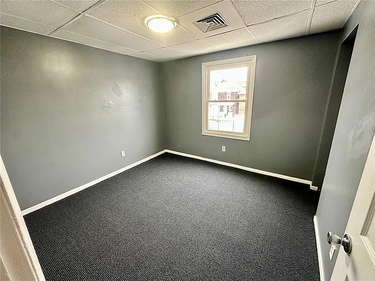305 Bessemer Ave #3B — Photo 6