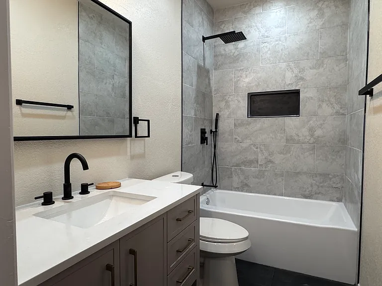 Black Granite Dr — Photo 5