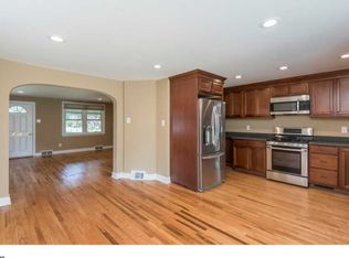 663 Georges Ln, Ardmore, PA 19003