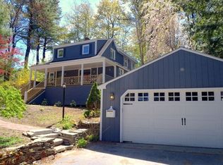 24 Forest Rd, Cape Elizabeth, ME 04107